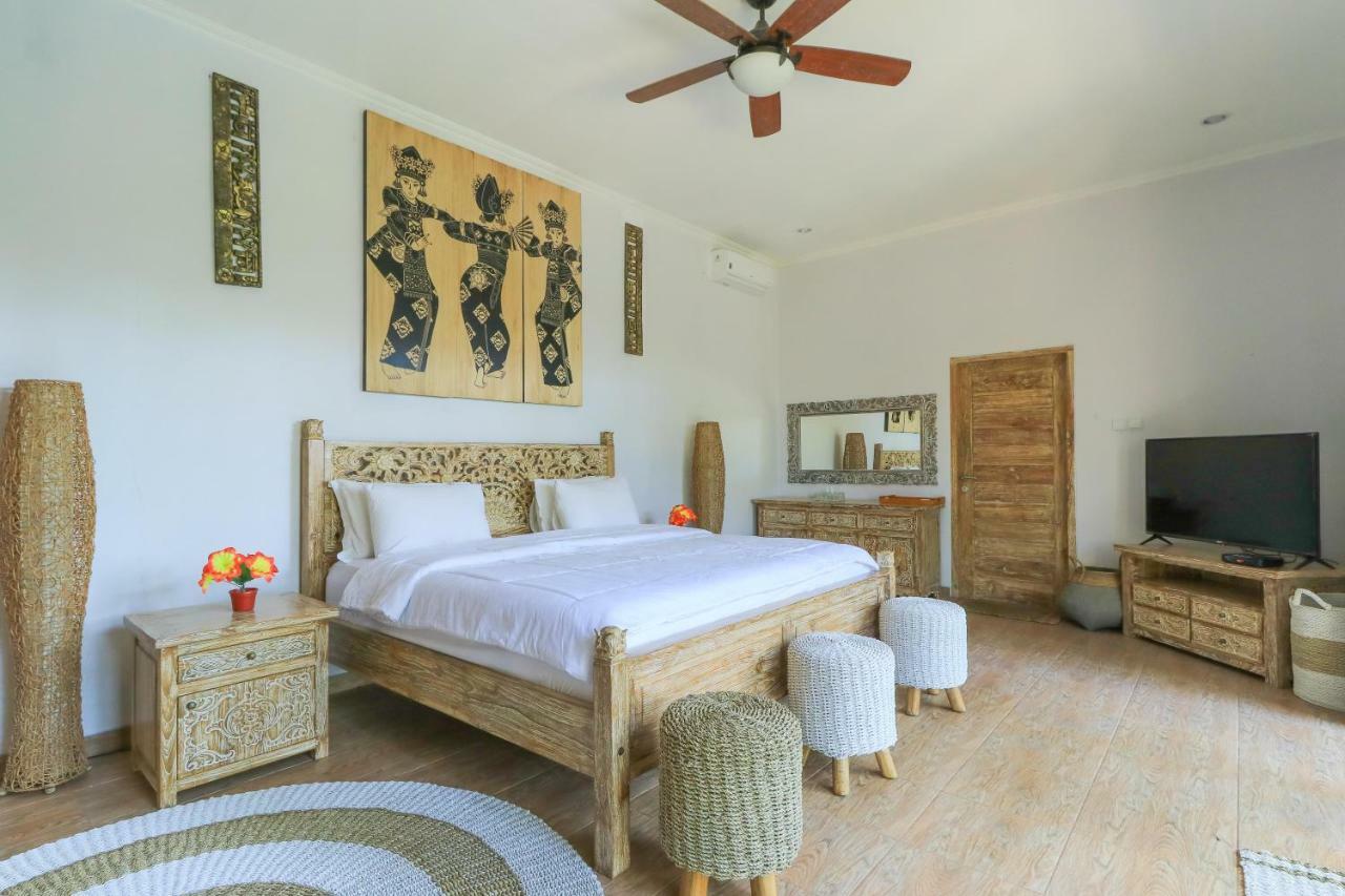 The Laras Villa Jimbaran  Exterior photo