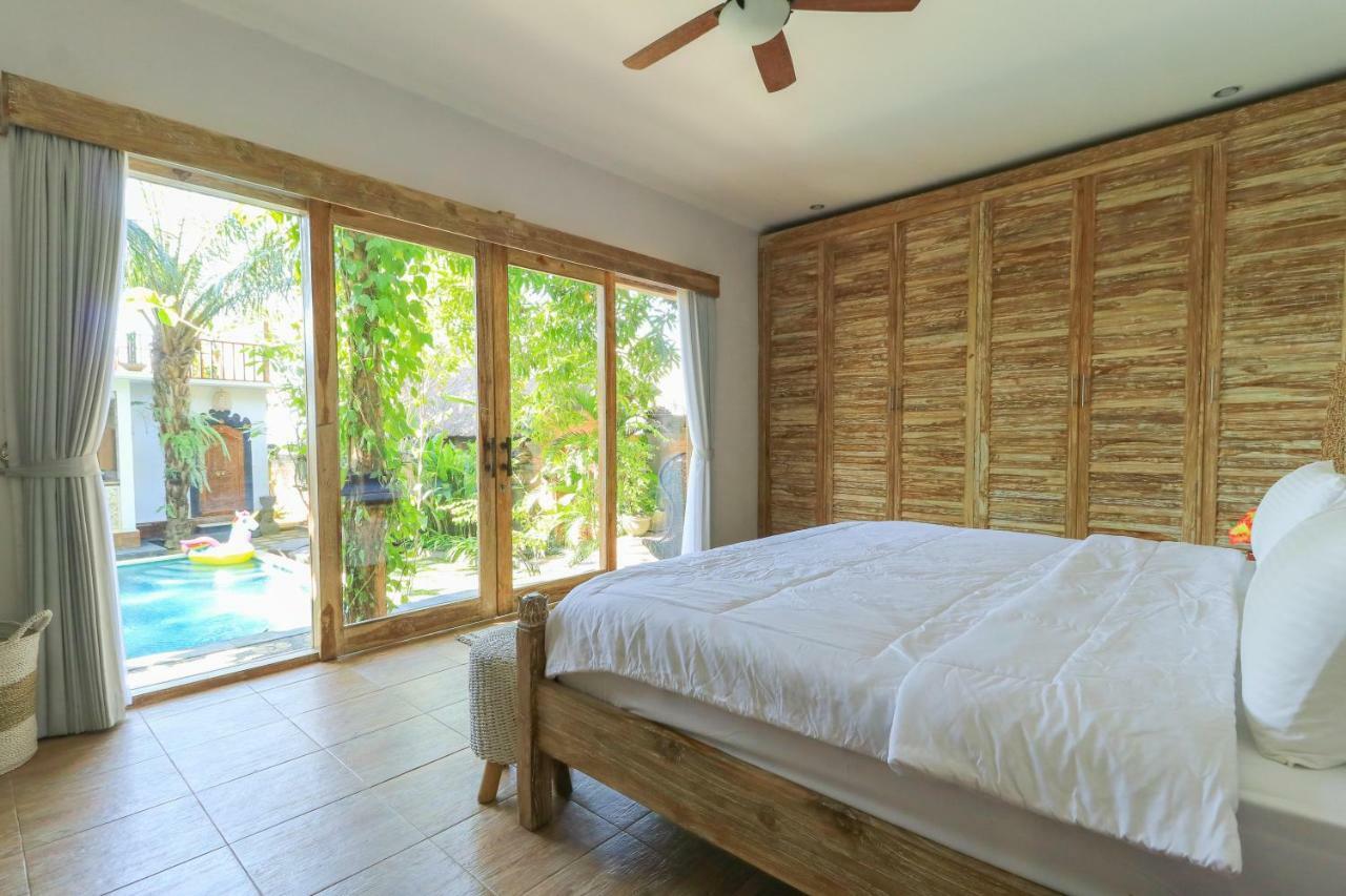The Laras Villa Jimbaran  Exterior photo
