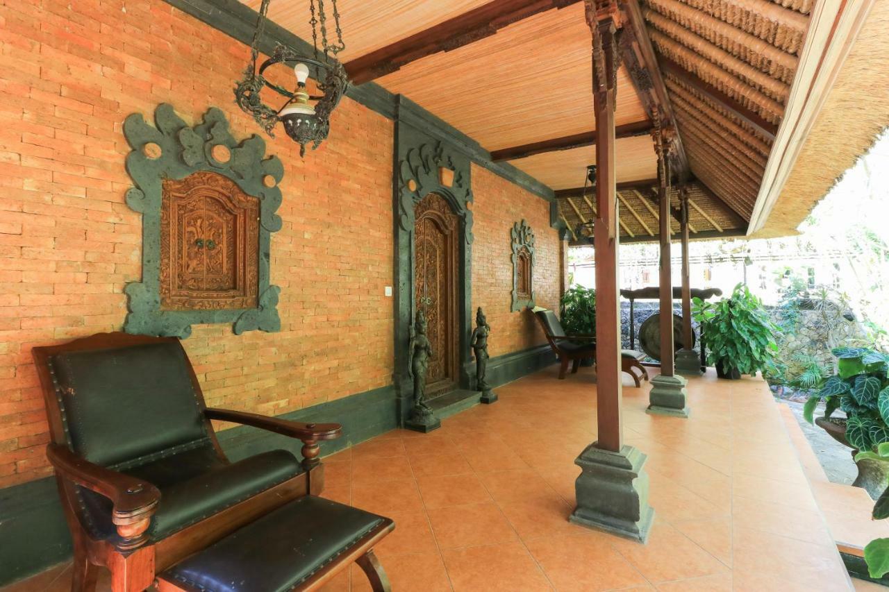The Laras Villa Jimbaran  Exterior photo