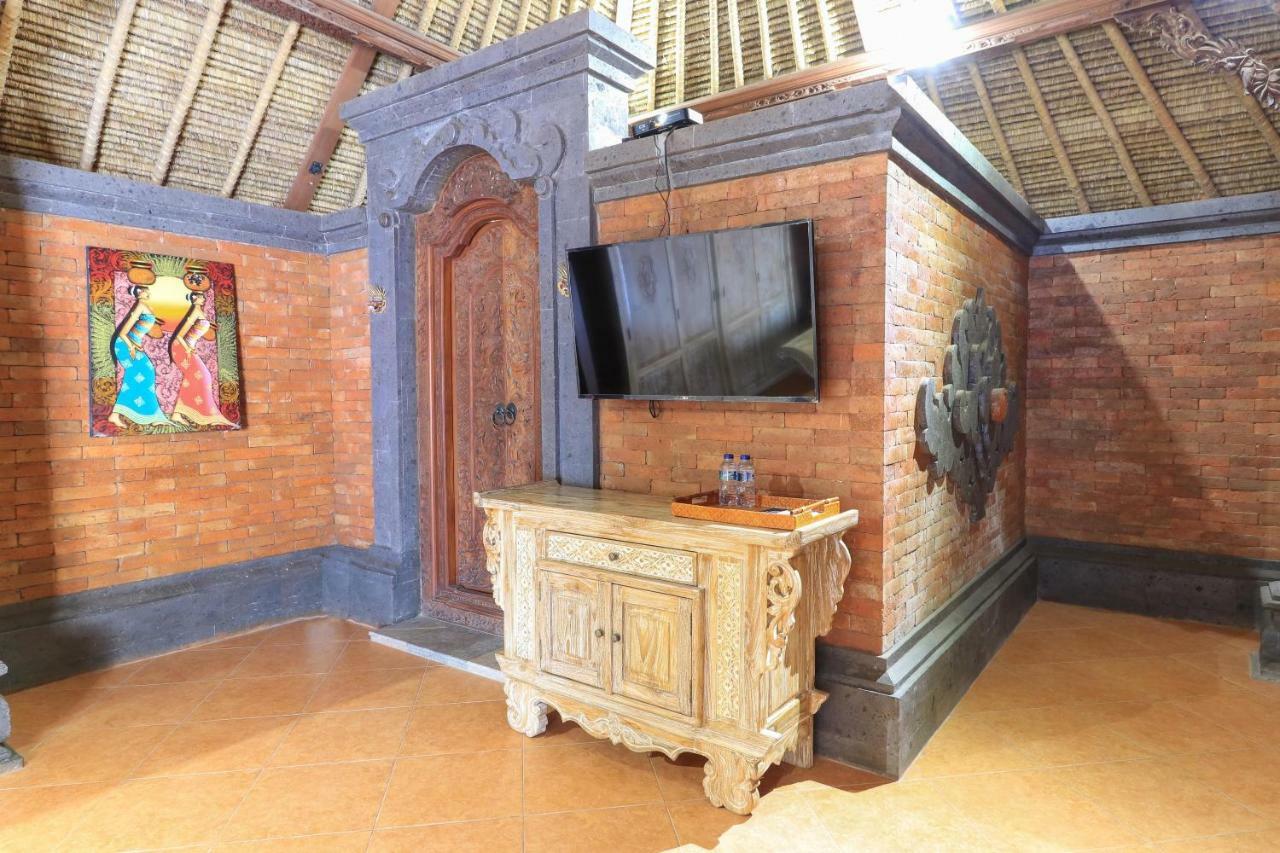 The Laras Villa Jimbaran  Exterior photo